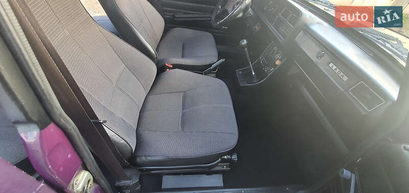 Седан ВАЗ / Lada 2107 2002 в Рені