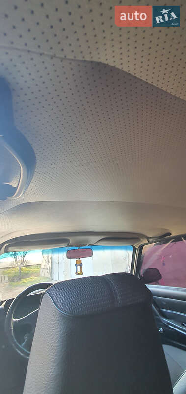 Седан ВАЗ / Lada 2107 2002 в Рені