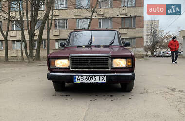 Седан ВАЗ 2107 2002 в 