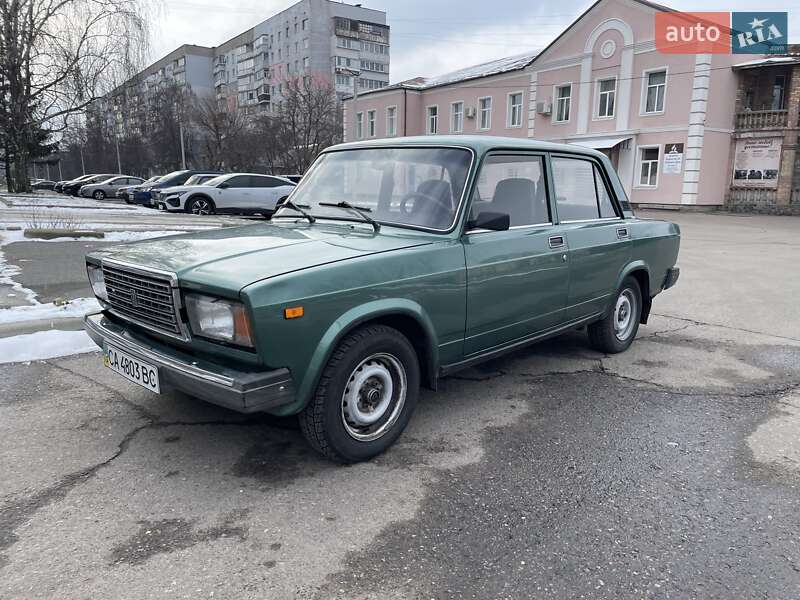 Седан ВАЗ / Lada 2107 2006 в Черкасах