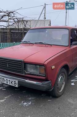 Седан ВАЗ / Lada 2107 1995 в Лубнах