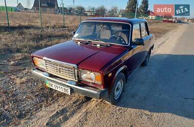 Седан ВАЗ / Lada 2107 2007 в Сарнах