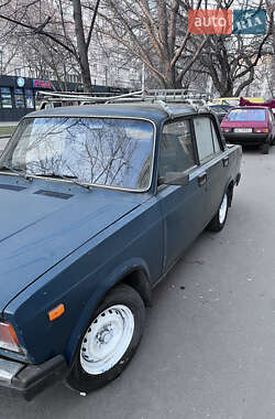 Седан ВАЗ / Lada 2107 2003 в Днепре