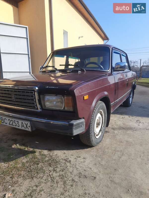 Седан ВАЗ / Lada 2107 2006 в Ходорове