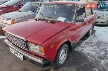 Седан ВАЗ / Lada 2107 1996 в Житомире