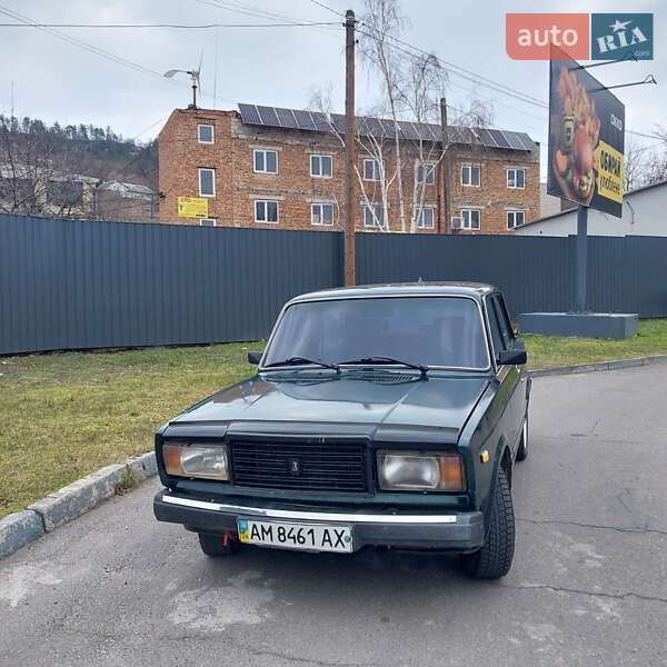 Седан ВАЗ / Lada 2107 2006 в Могилев-Подольске