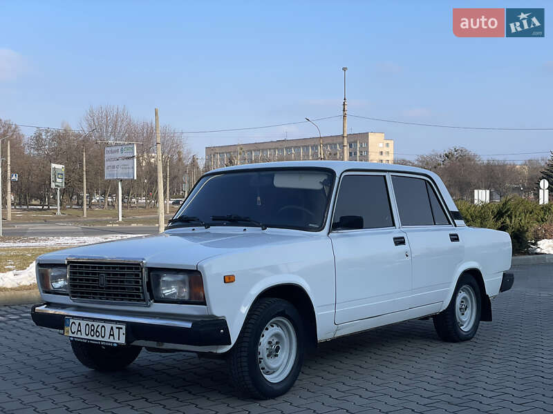 Седан ВАЗ / Lada 2107 2008 в Черкасах