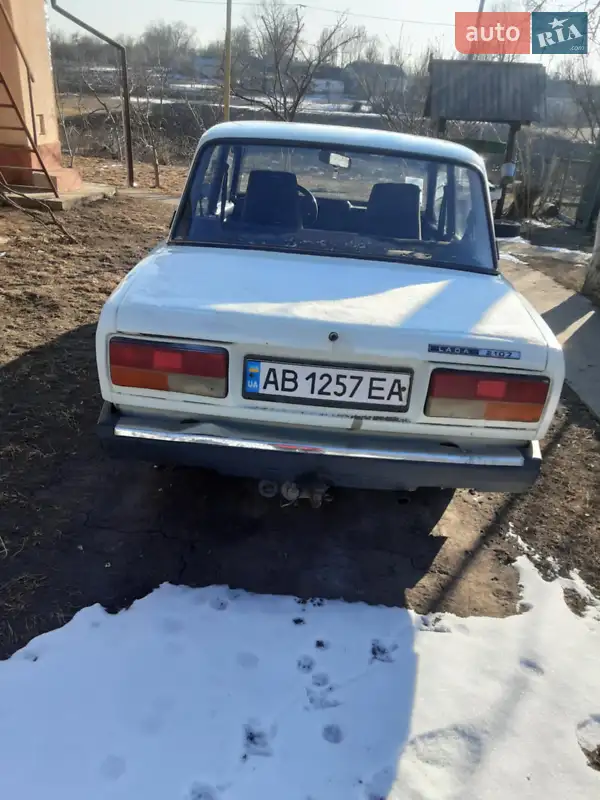 Седан ВАЗ 2107 1988 в 