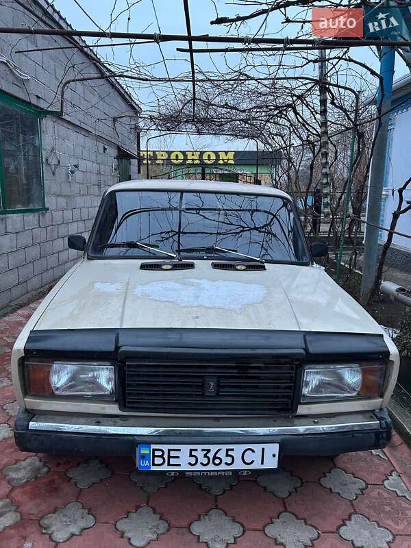 Седан ВАЗ / Lada 2107 1989 в Миколаєві