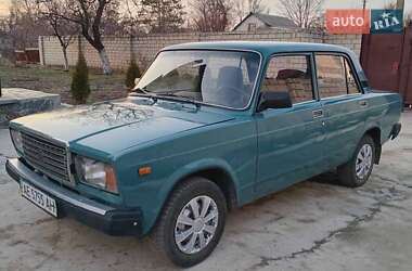 Седан ВАЗ / Lada 2107 2005 в Дніпрі