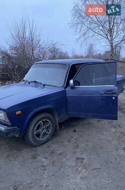 Седан ВАЗ / Lada 2107 1998 в Олевську