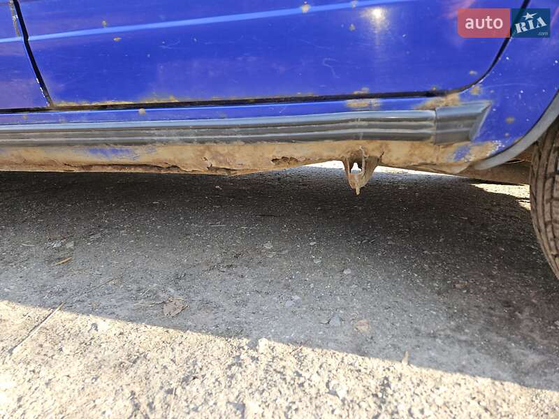 Седан ВАЗ / Lada 2107 2001 в Бурыни