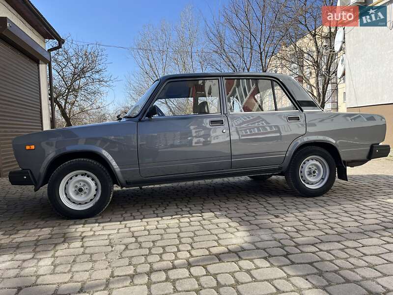 Седан ВАЗ 2107 2007 в 