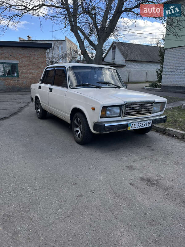 Седан ВАЗ 2107 1988 в 