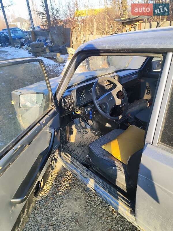 Седан ВАЗ / Lada 2107 2007 в Сторожинце