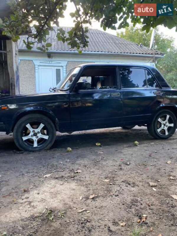 Седан ВАЗ / Lada 2107 1990 в Кодыме