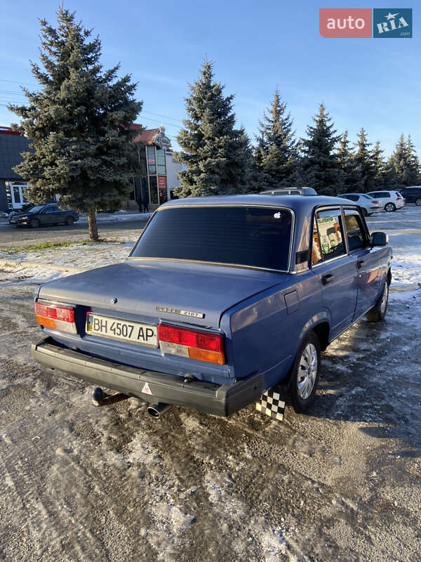 Седан ВАЗ / Lada 2107 2006 в Подольске