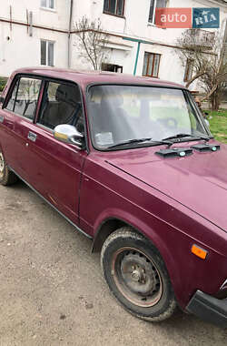 Седан ВАЗ 2107 2003 в 