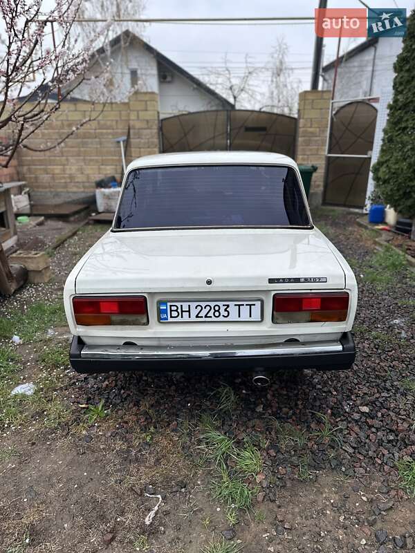 Седан ВАЗ / Lada 2107 1988 в Фонтанці