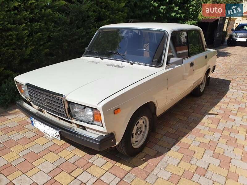 Седан ВАЗ / Lada 2107 1987 в Одесі
