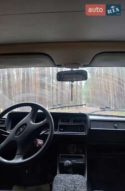 Седан ВАЗ / Lada 2107 2004 в Сумах