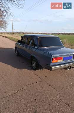 Седан ВАЗ 2107 2005 в 