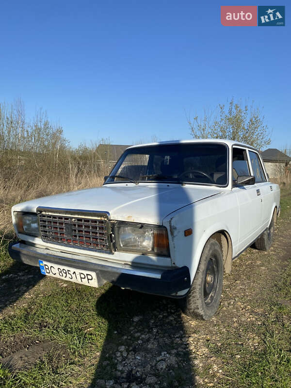 Седан ВАЗ 2107 1986 в 