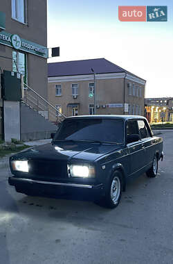 Седан ВАЗ 2107 2005 в Золотоноше