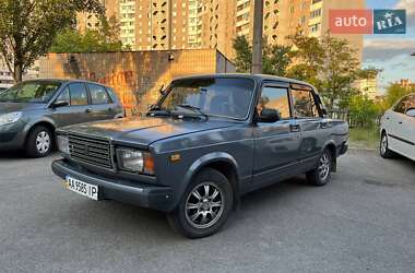 Седан ВАЗ 2107 2006 в Киеве