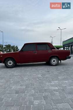 Седан ВАЗ 2107 2005 в 