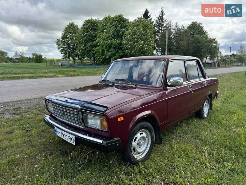 Седан ВАЗ / Lada 2107 2004 в Теребовле