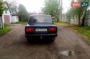 Седан ВАЗ 2107 2004 в 