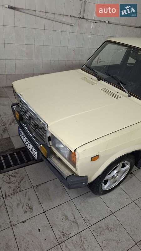 Седан ВАЗ / Lada 2107 1991 в Одессе