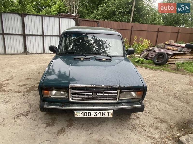 Седан ВАЗ 2107 1999 в 