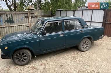 Седан ВАЗ 2107 1999 в 