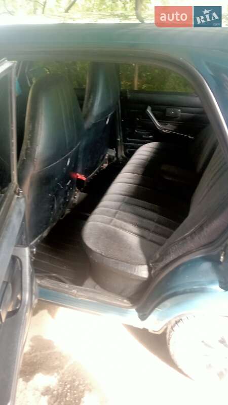 Седан ВАЗ / Lada 2107 2001 в Подгородном