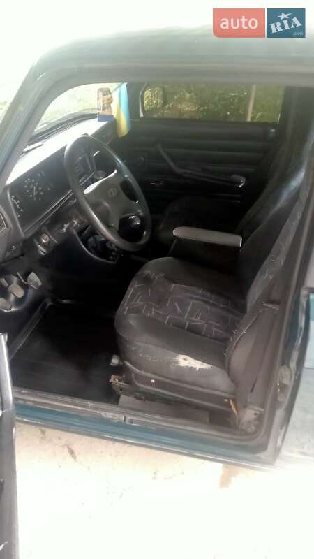 Седан ВАЗ / Lada 2107 2001 в Подгородном