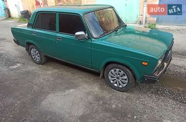 Седан ВАЗ 2107 2005 в 
