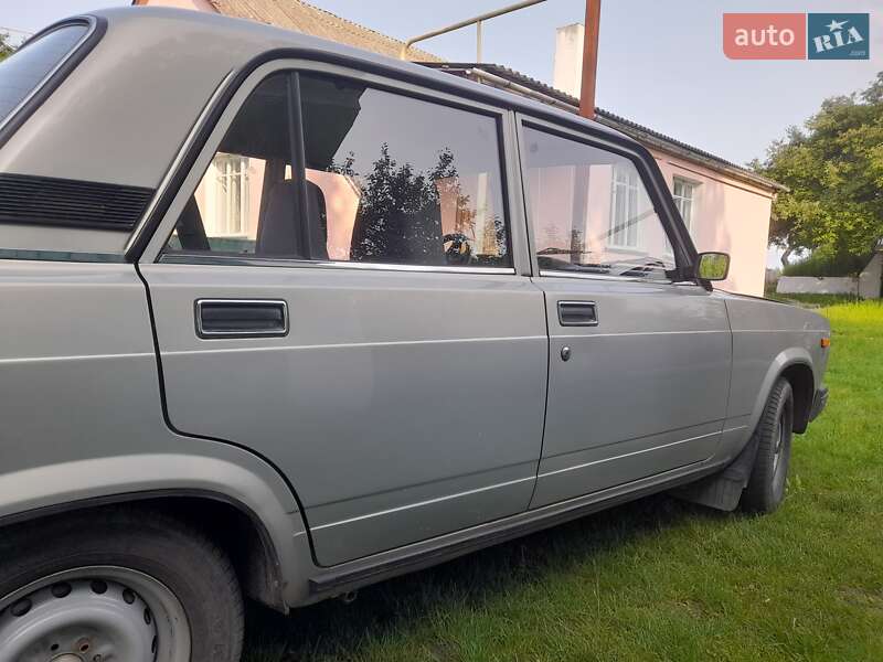 Седан ВАЗ / Lada 2107 2008 в Києві