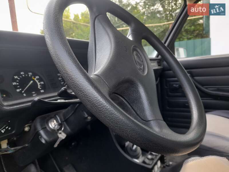 Седан ВАЗ / Lada 2107 2008 в Києві