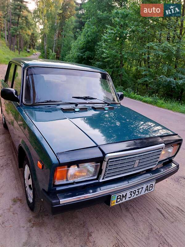 Седан ВАЗ 2107 2005 в 