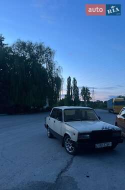 Седан ВАЗ 2107 1984 в Калиновке