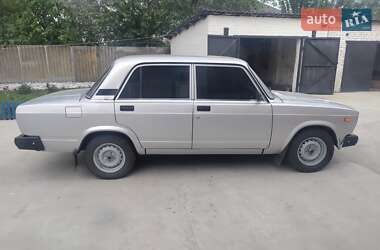 Седан ВАЗ 2107 2010 в 