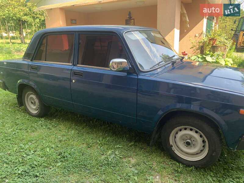 Седан ВАЗ / Lada 2107 2008 в Тячеве