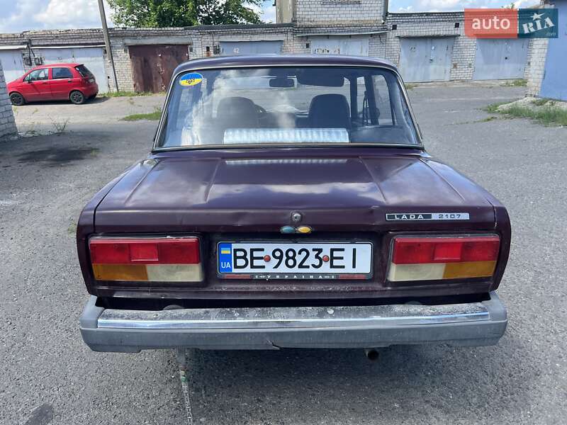 Седан ВАЗ / Lada 2107 2008 в Николаеве