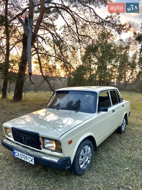 ВАЗ / Lada 2107