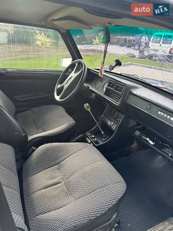 Седан ВАЗ / Lada 2107 2005 в Шумске