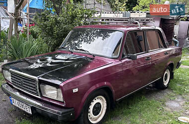Седан ВАЗ 2107 2004 в 