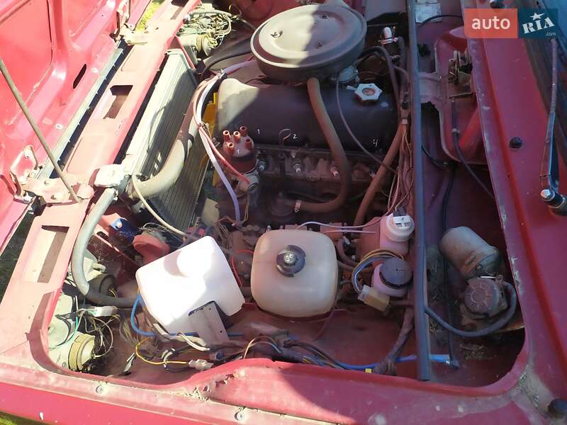 Седан ВАЗ / Lada 2107 1996 в Черновцах