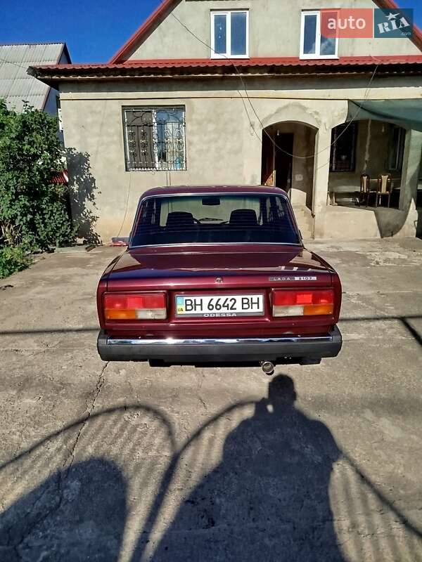 Седан ВАЗ / Lada 2107 2007 в Одессе